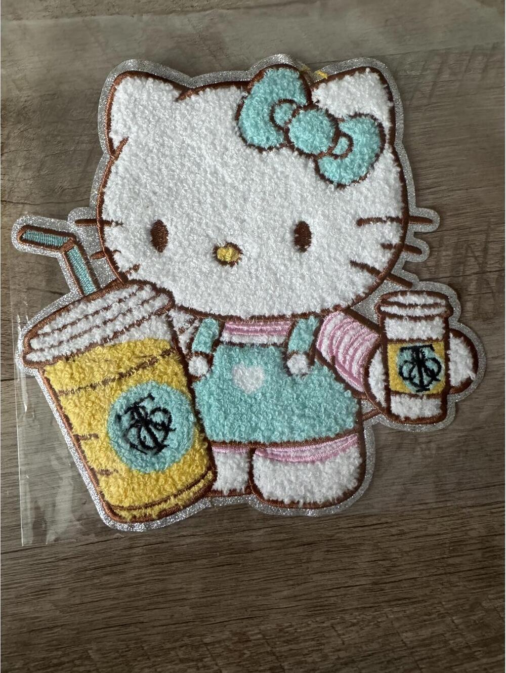 Hello Kitty Cartoon Character Embroidered Patch Set - Picture 1 of 2